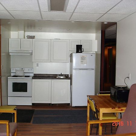 Simpson Hotel מראה חיצוני תמונה