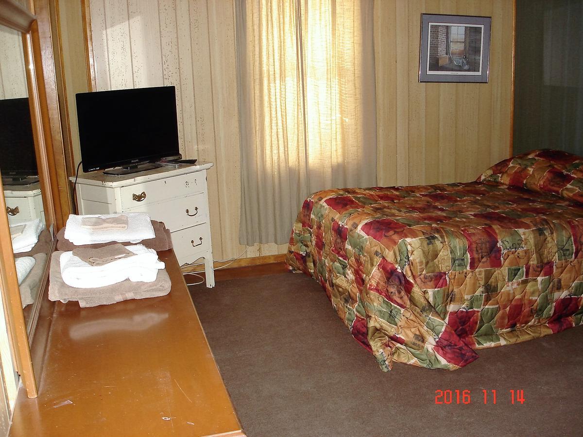 Simpson Hotel מראה חיצוני תמונה